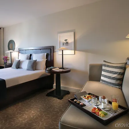 Columbus 3* Monte Carlo